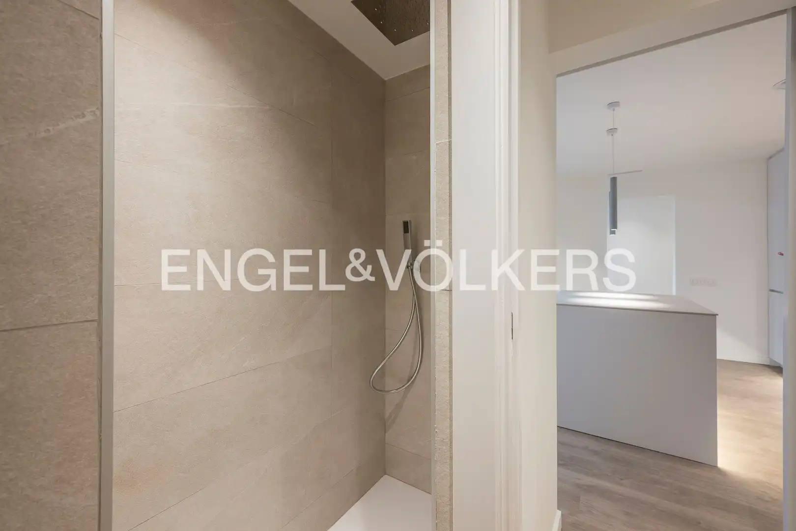 Baño de Piso en venta en Barcelona con Aire acondicionado y Calefacción
