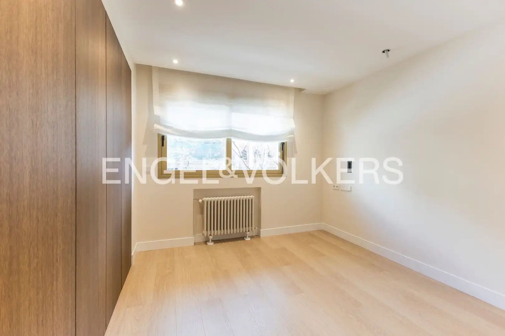 Bedroom of Flat for sale in Madrid  with Air Conditioner and Heating