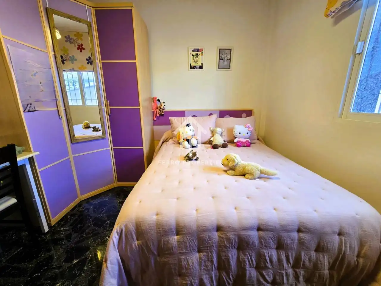 Dormitori de Casa o xalet en venda en Loja amb Jardí privat, Terrassa i Piscina