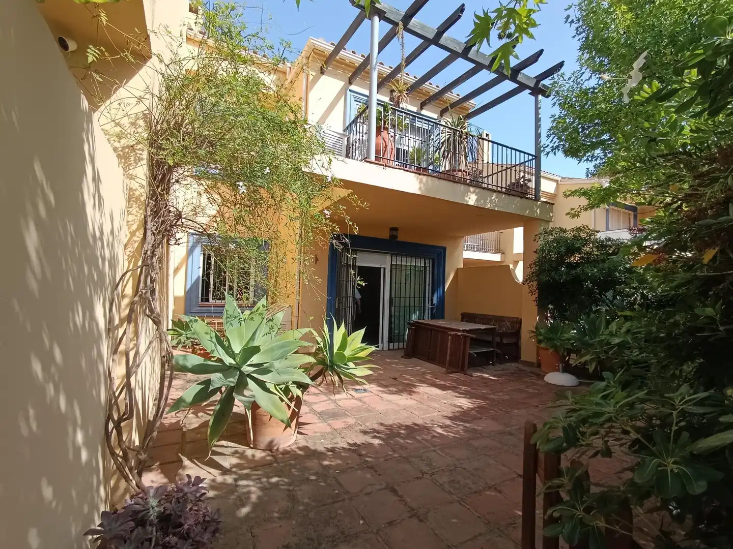 Reihenhaus mit Pool zum Verkauf in Calle Ana de Austria, imagen 2