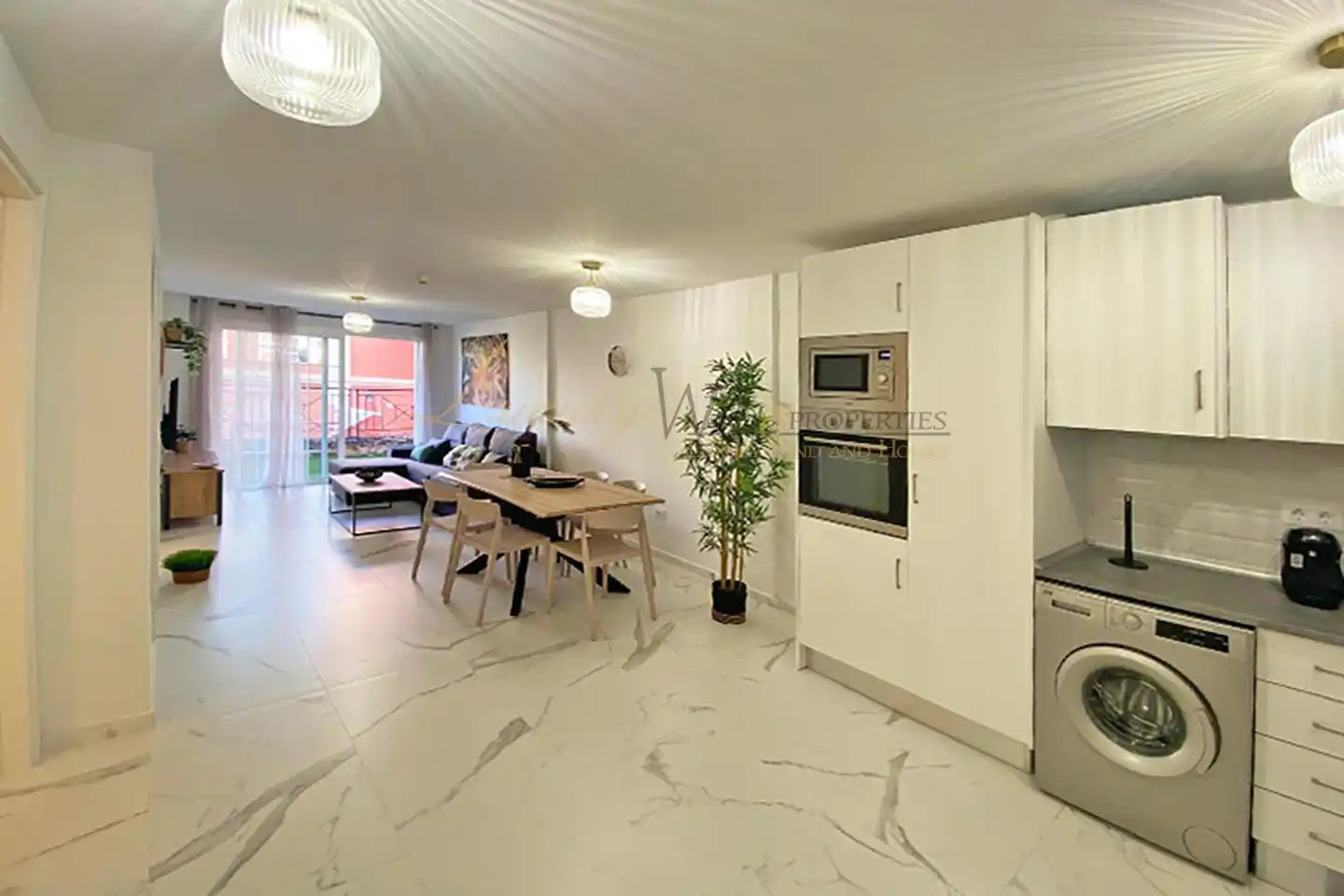 Cocina de Apartamento en venta en Arona con Terraza, Amueblado y Piscina comunitaria