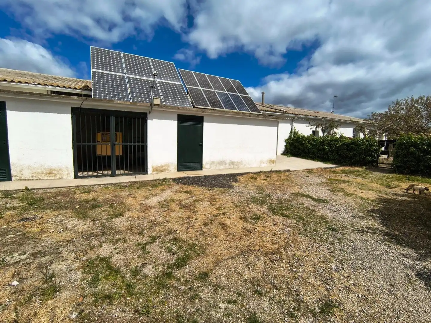 Außenansicht von Country house zum Verkauf in Belinchón mit Heizung
