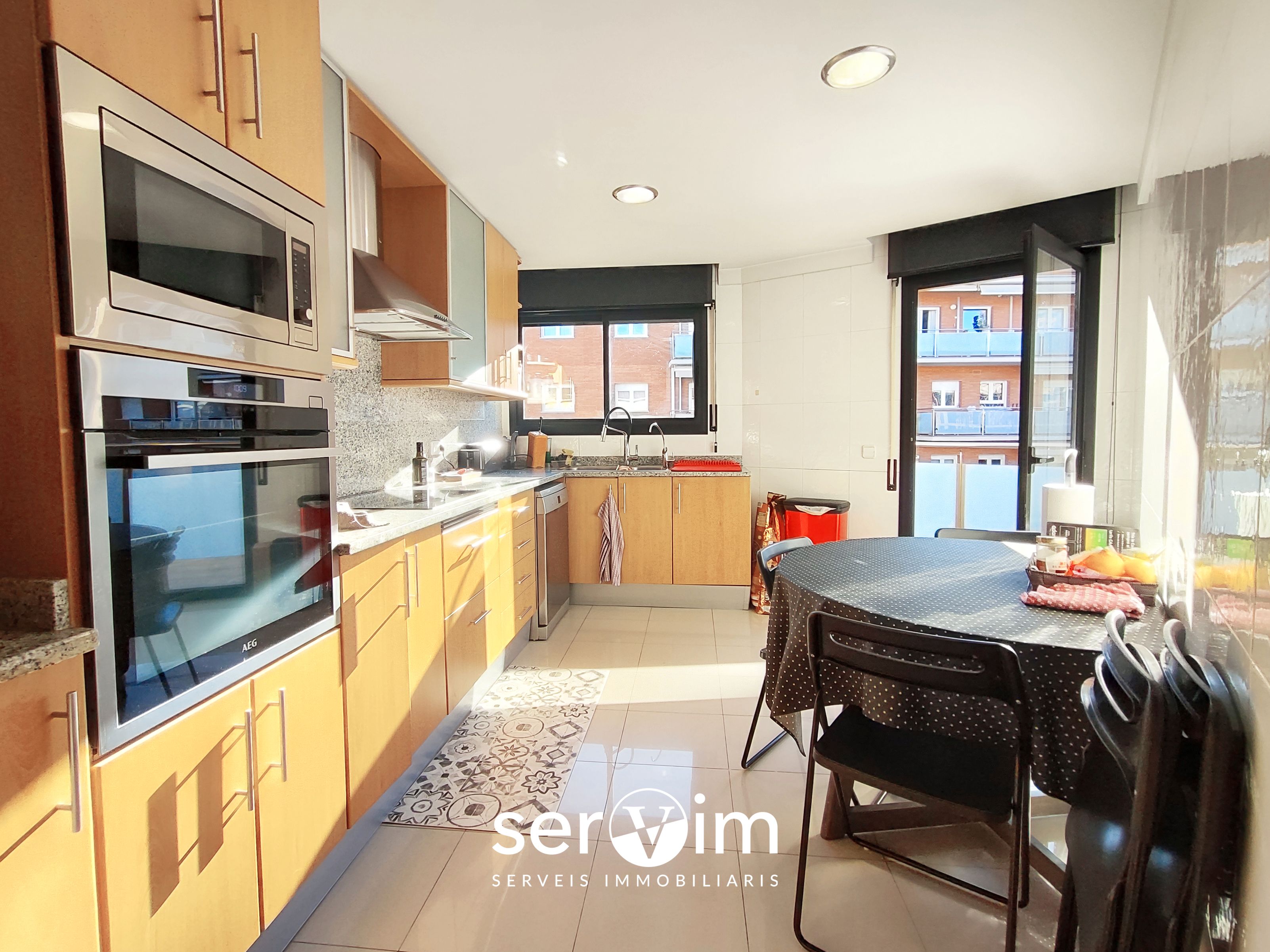 Kitchen of Attic for sale in Girona Capital  with Air Conditioner, Heating and Parquet flooring