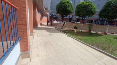 Photo 2 of Flat for sale in Av de las Ciencias, Colores -  Entreparques,  Sevilla Capital