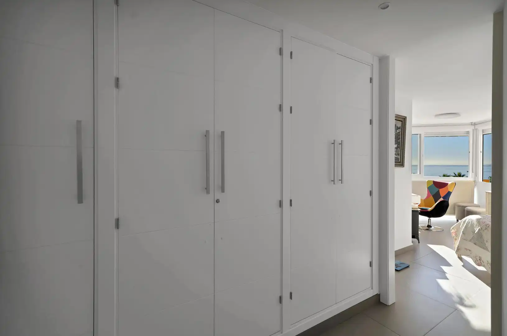 Habitación de Apartamento en venta en Marbella con Calefacción, Terraza y Piscina comunitaria