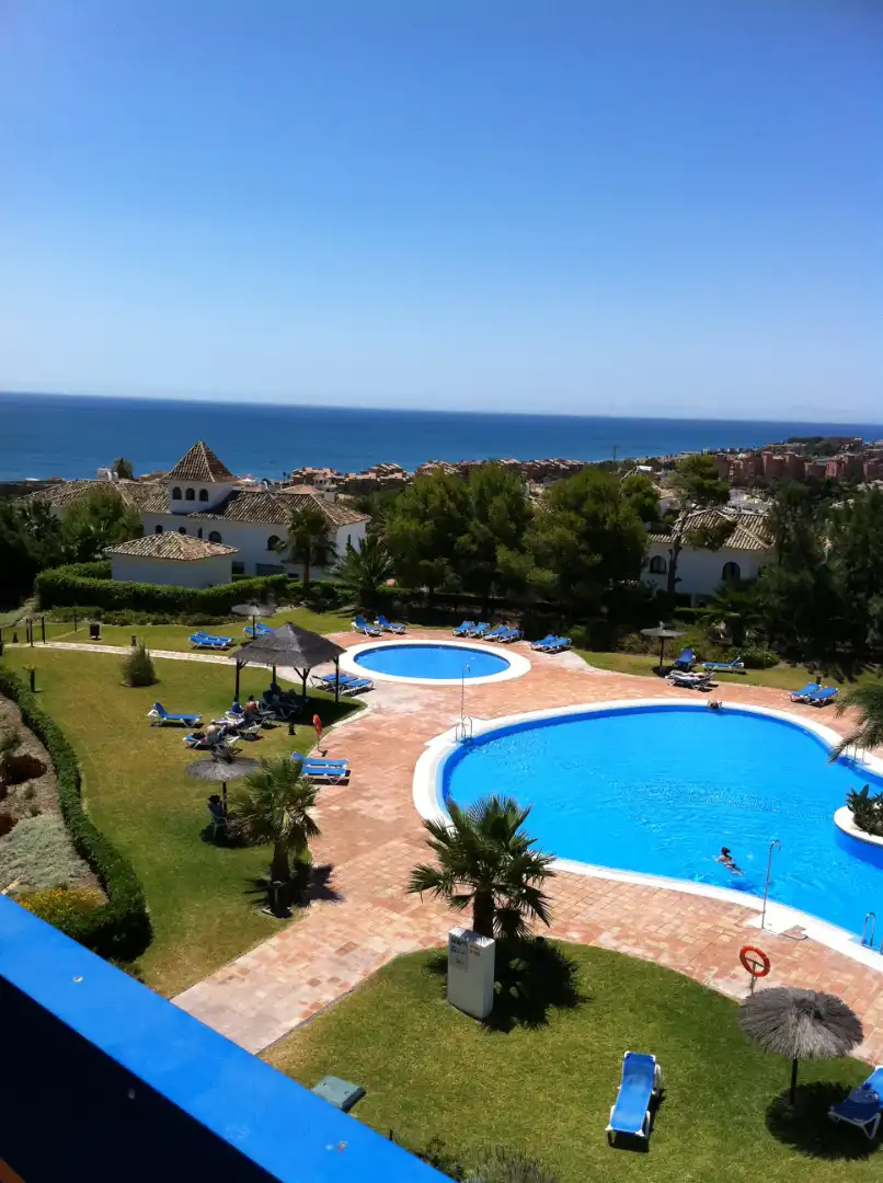 Piscina de Apartament en venda en Manilva amb Aire condicionat, Calefacció i Terrassa
