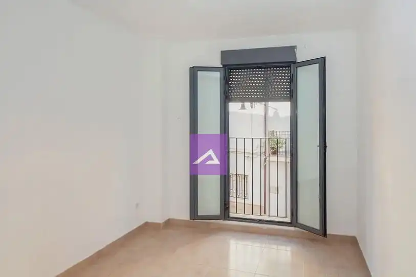 Dormitori de Pis en venda en L'Alcúdia amb Aire condicionat i Terrassa