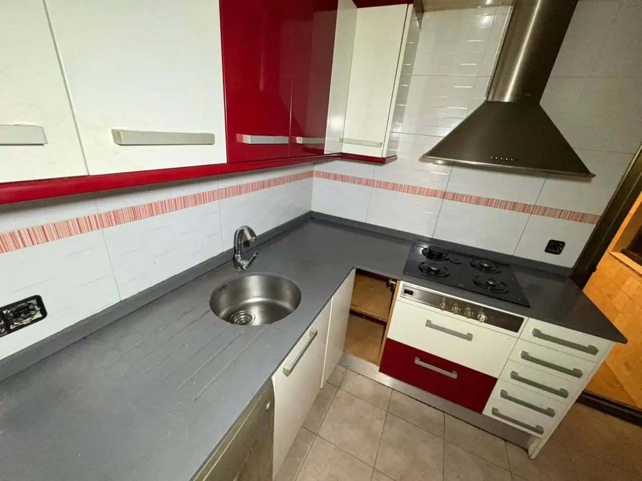 Cuina de Pis en venda en Viladecans amb Aire condicionat, Parquet i Balcó