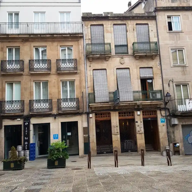 Habitació a Rúa Irmáns Villar H1 (Calle Paseo) centro, Casco Viejo