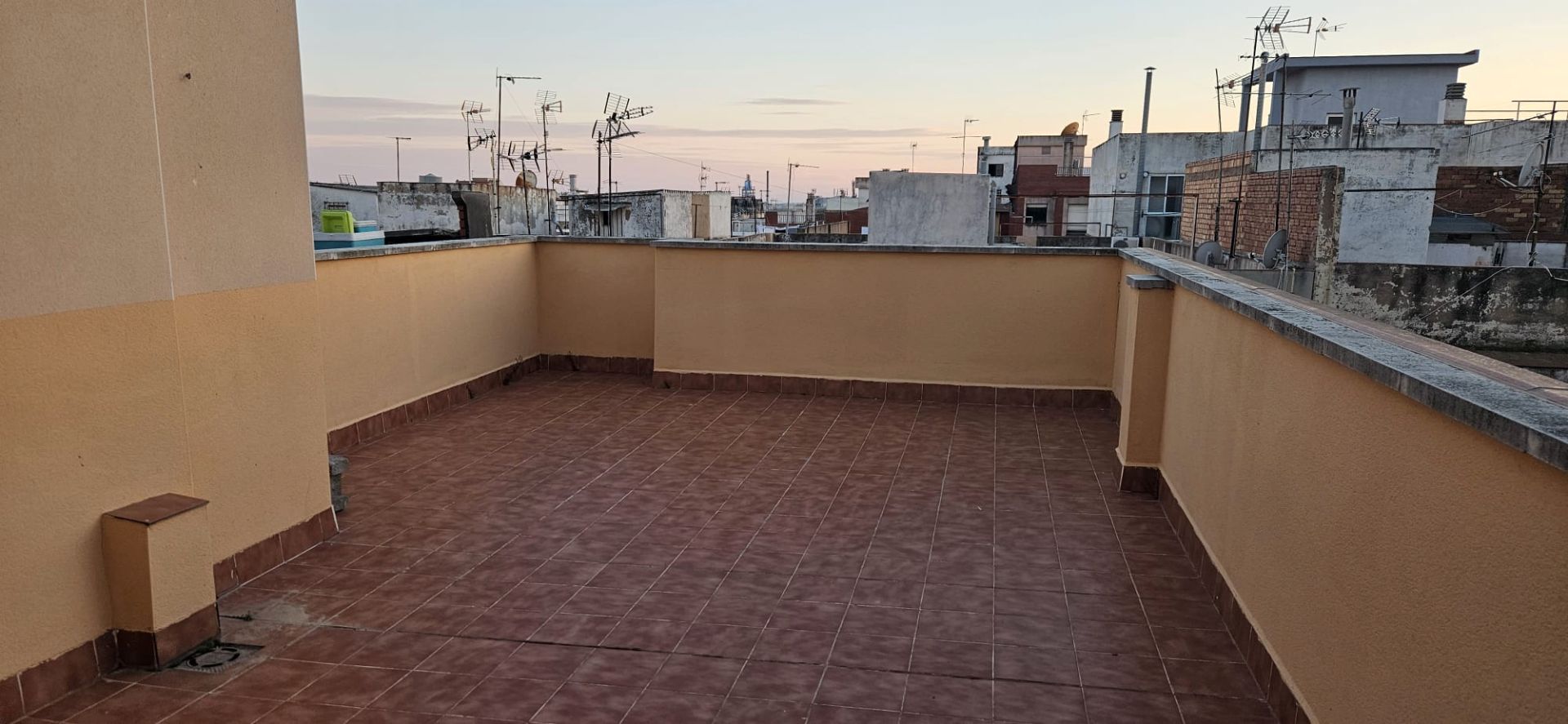Terraza de Ático en venta en  Tarragona Capital con Calefacción, Terraza y Balcón