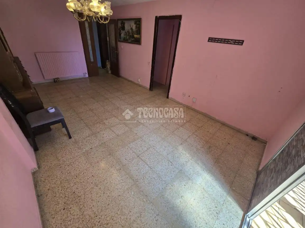 Piso en venta en Madrid con Calefacción y Terraza