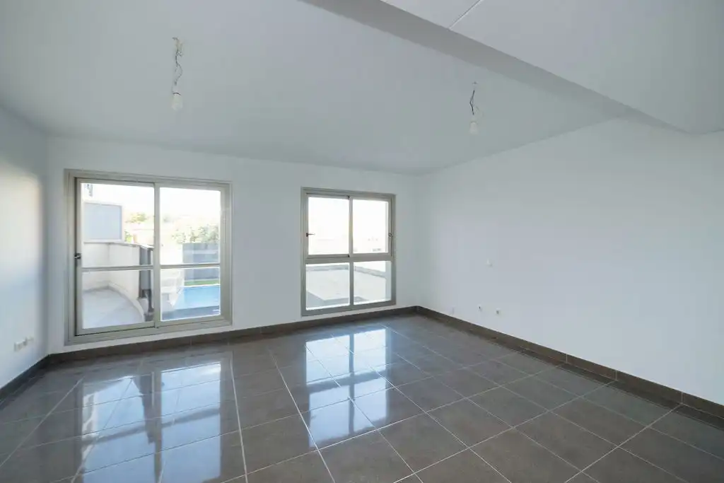 Flat with pool for sale in C/ Vicente Alexandre, imagen 2