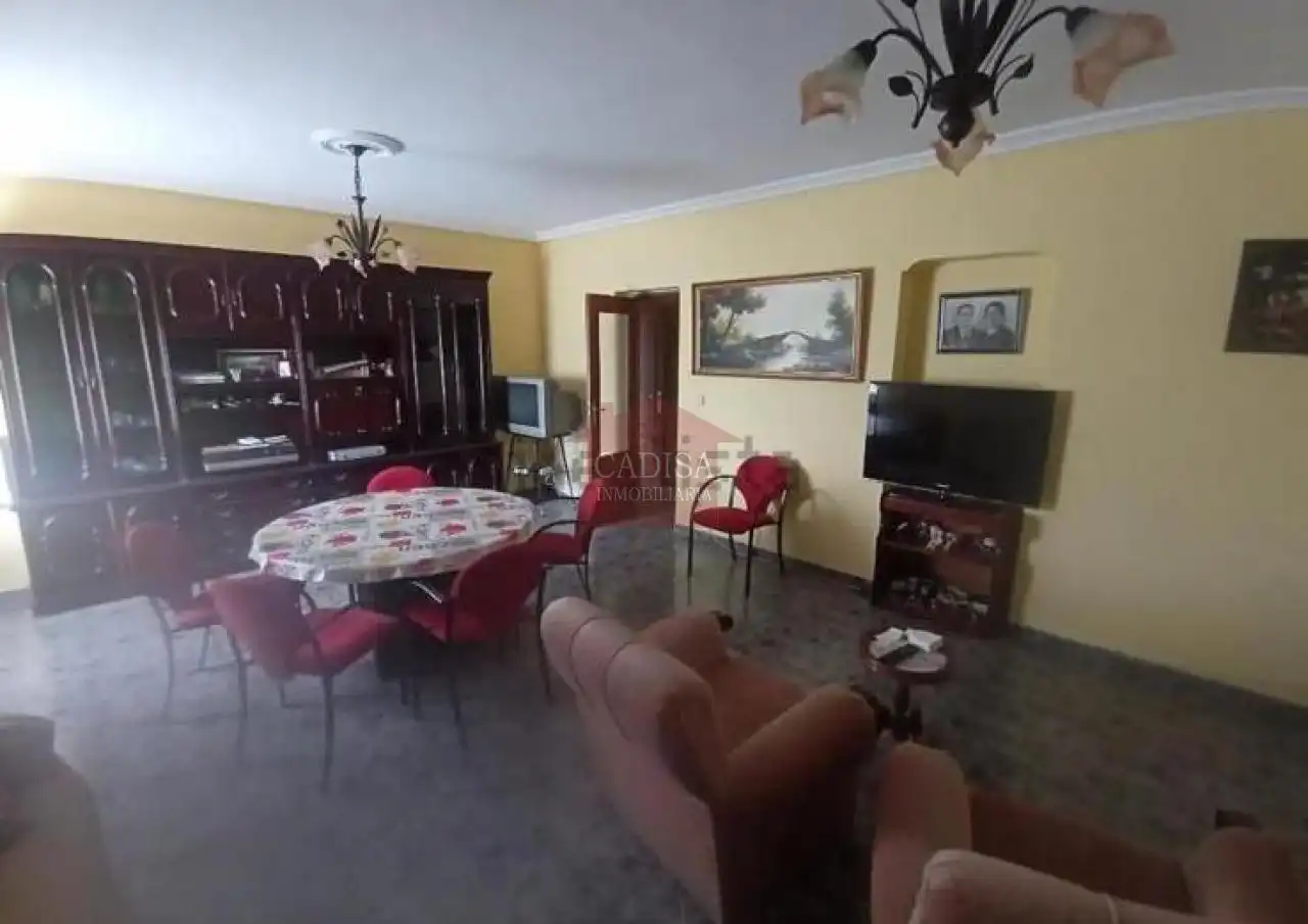 Sala de estar de Casa o chalet en venta en Monterrubio de la Sierra con Jardín privado y Amueblado