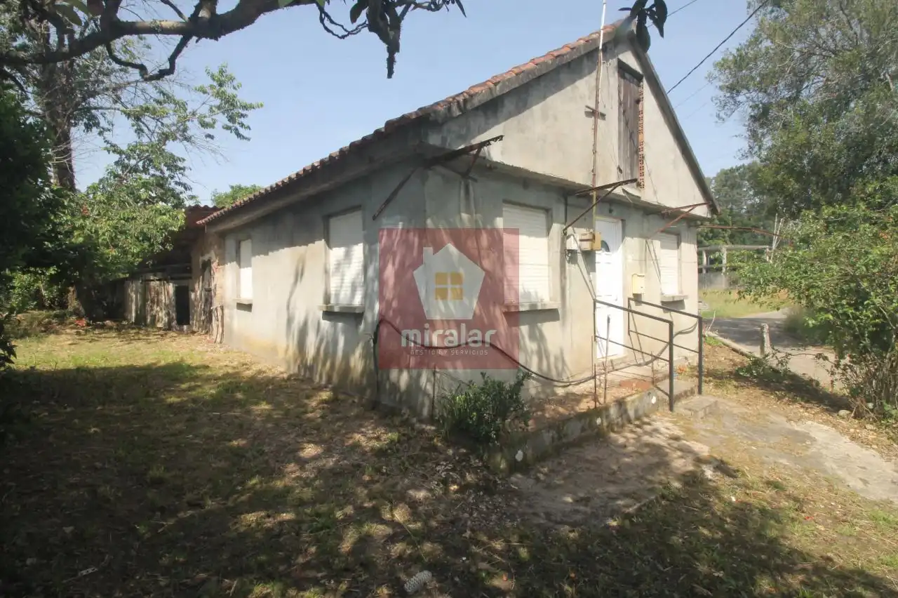 Casa amb jardí en venda a Salvaterra de Miño