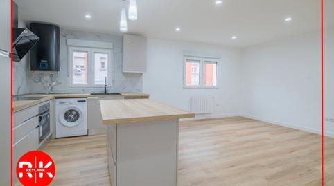 Foto 5 de Pis en venda a Calle Sierra de la Loba, Palomeras Bajas,  Madrid Capital