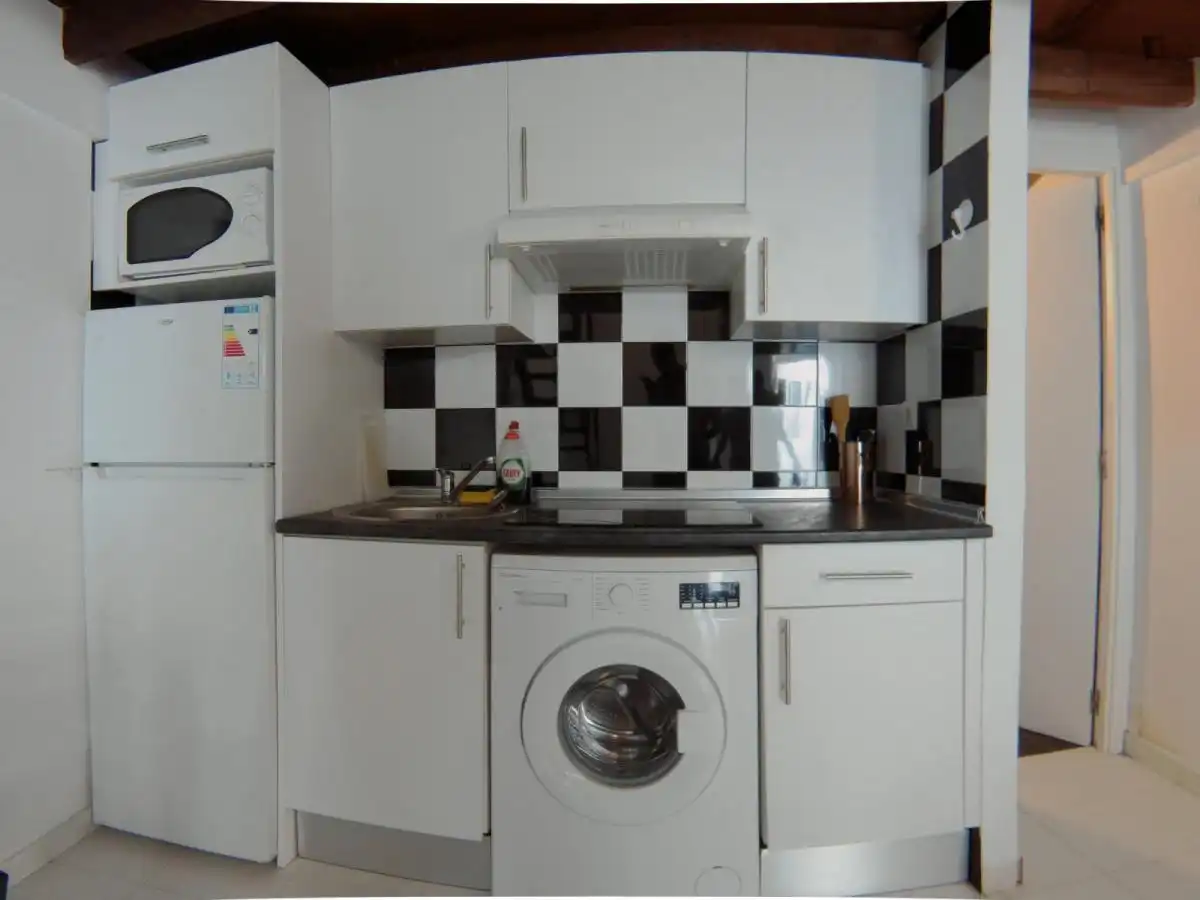 Estudio de alquiler en Valdeacederas