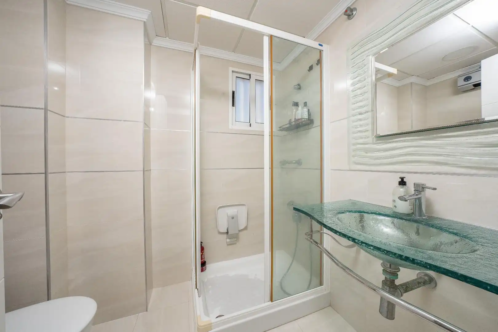 Bany de Apartament en venda en Alicante / Alacant amb Piscina comunitària