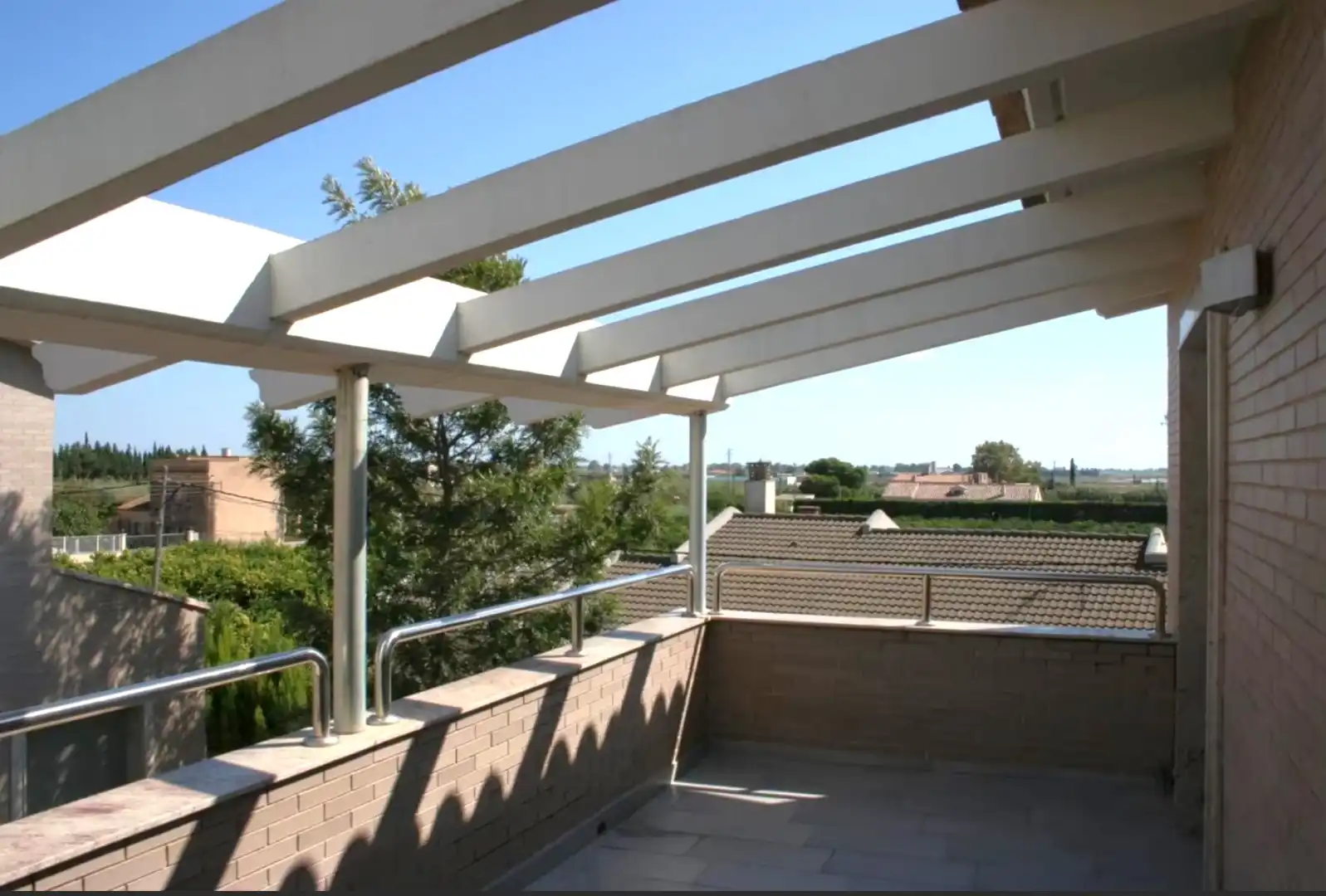 Terraza de Casa o chalet en venta en L'Aldea con Aire acondicionado, Jardín privado y Parquet