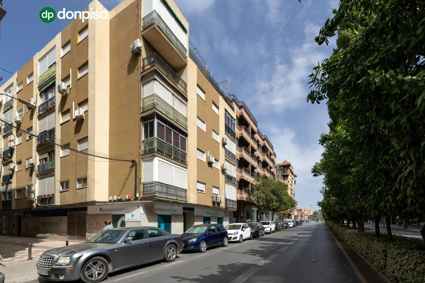 Vista exterior de Pis en venda en Granada