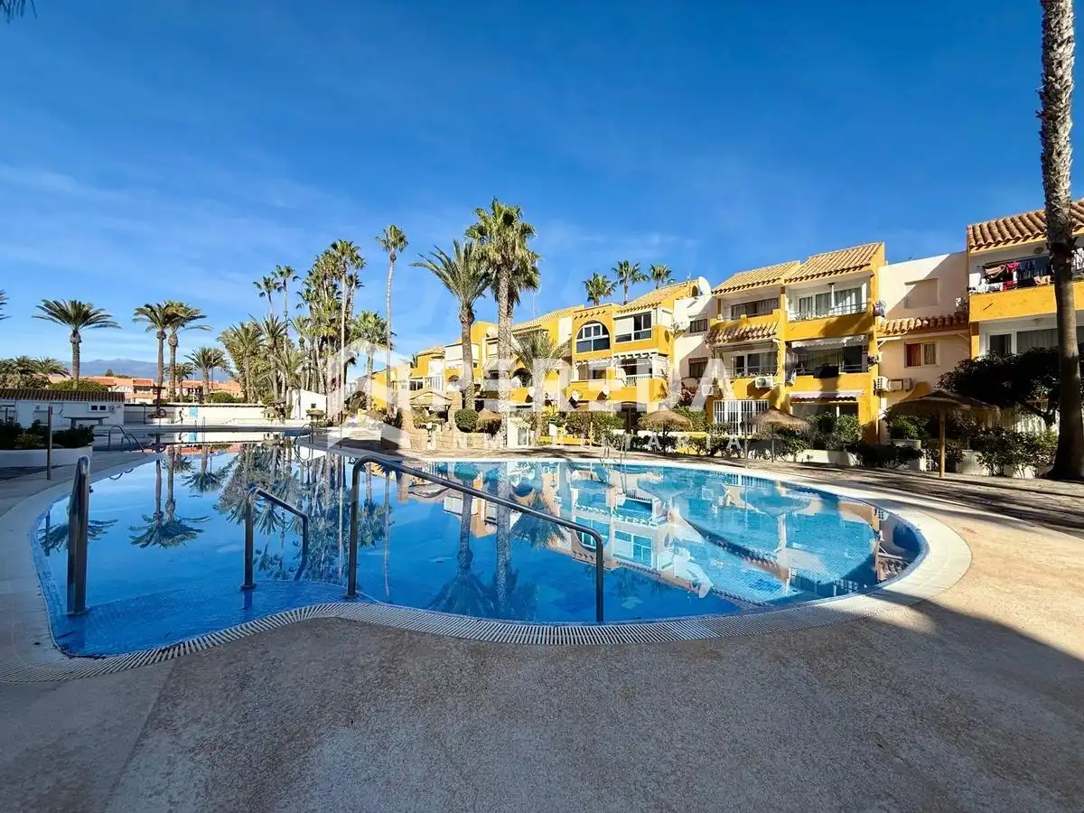 Exterior view of Apartments for sale in Roquetas de Mar  with Terrace and Community pool