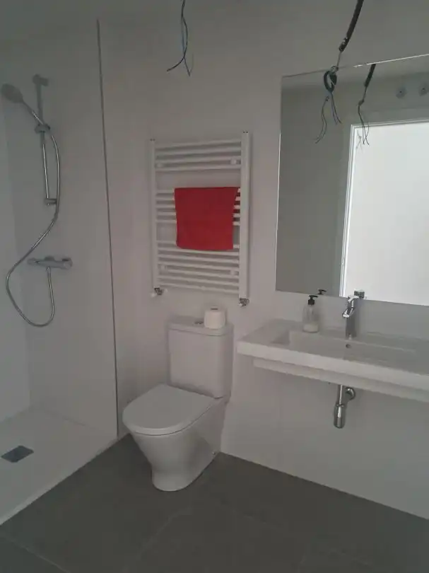 Bathroom of Flat for rent in Urduliz  with Heating and Terrace