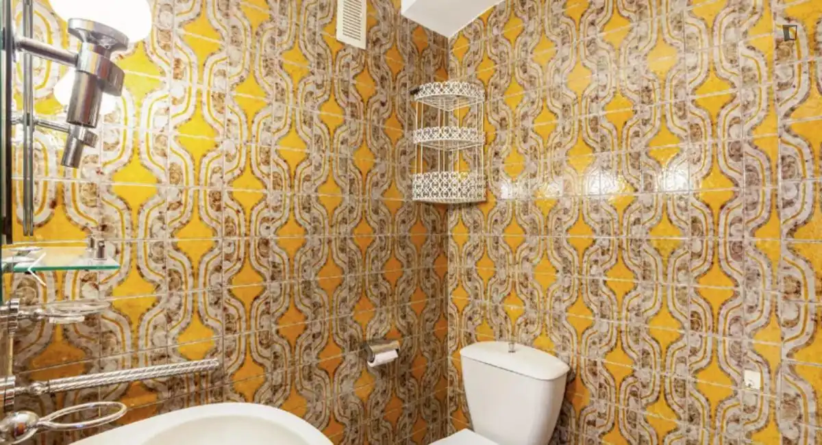 Bathroom of Apartments for share in Alcalá de Henares  with Furnished, Oven and Washing machine