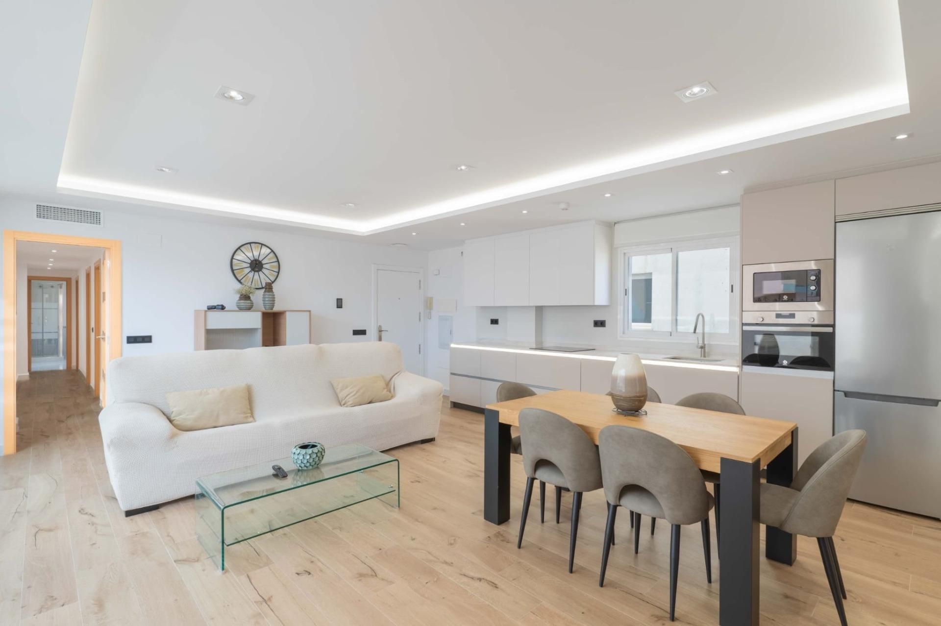 Attic to rent in Calle Postal, Puerto Deportivo