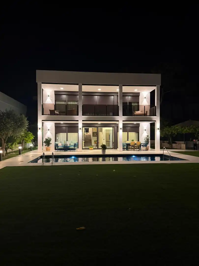Chalet con piscina en venta en Carrer Cadí, imagen 41