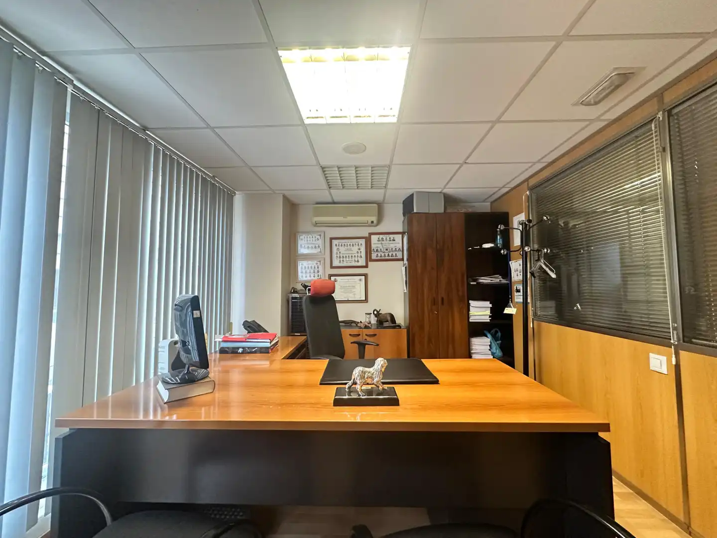 Oficina en venda en Vigo  amb Aire condicionat, Calefacció i Moblat