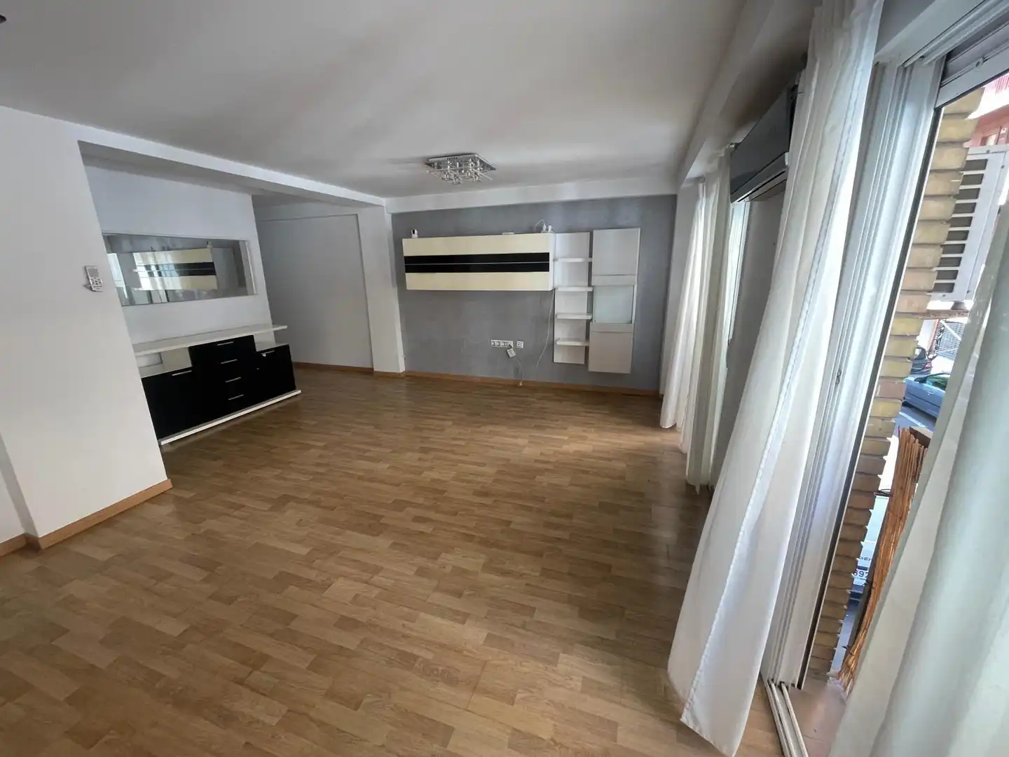 Sala d'estar de Apartament en venda en Alicante / Alacant amb Aire condicionat i Alarma