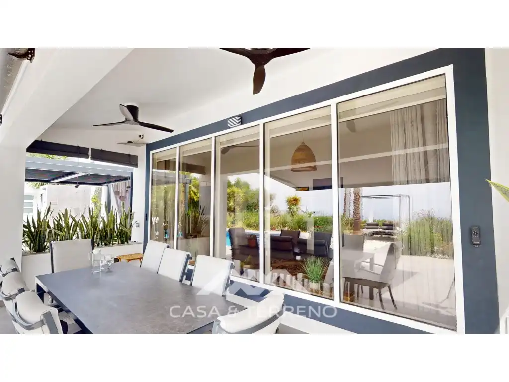 Terraza de Casa o chalet en venta en Algarrobo con Aire acondicionado, Calefacción y Jardín privado