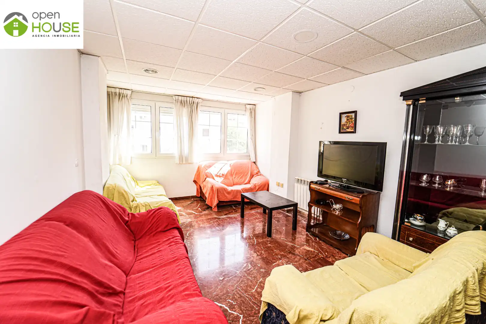 Living room of Flat for rent in Granada  with Heating, Furnished and Oven