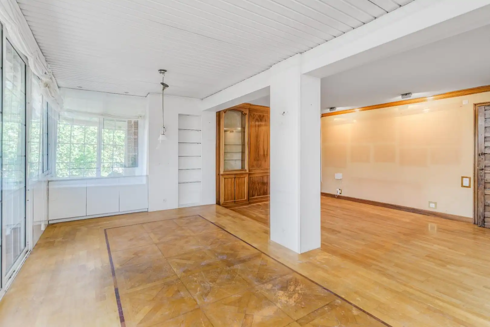 Maisonette zum Verkauf in Barcelona mit Klimaanlage, Parkett und Terrasse