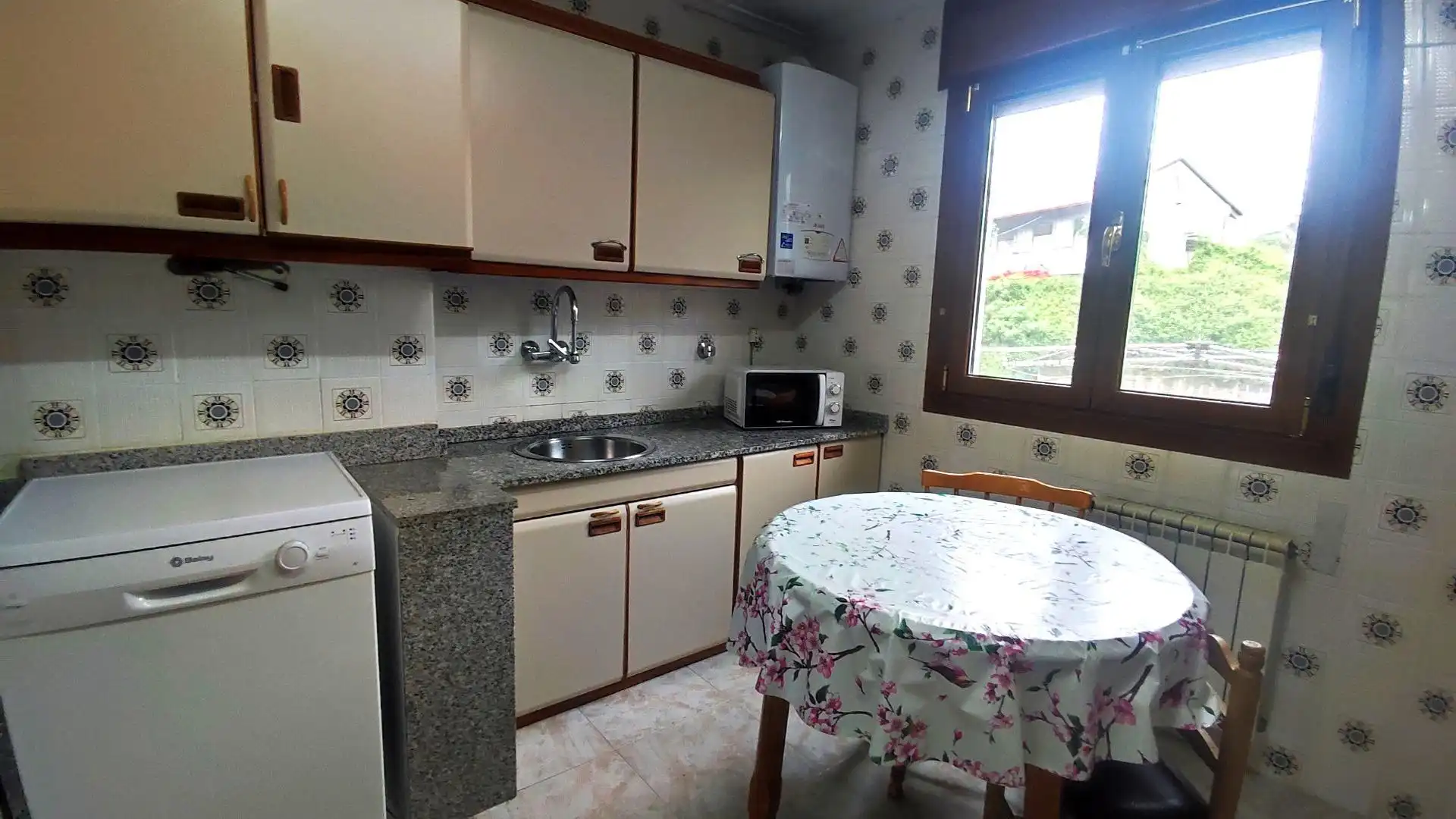 Cocina de Piso en venta en Mieres (Asturias) con Calefacción
