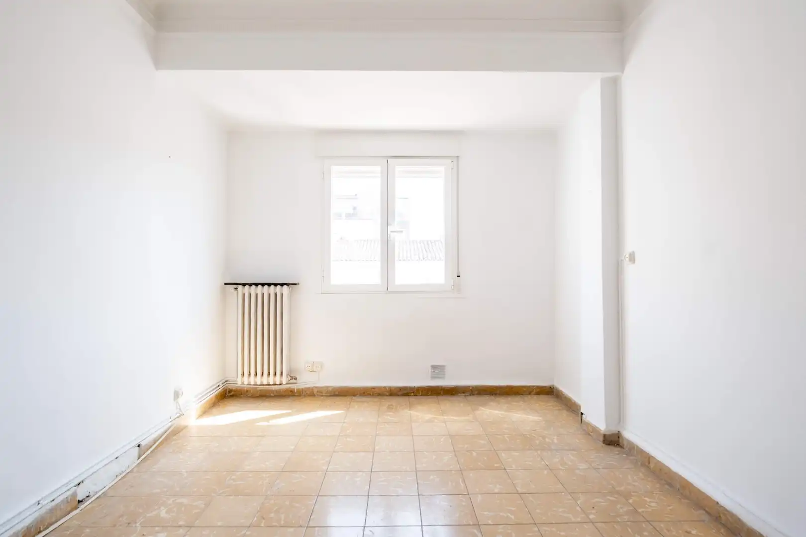 Flat for sale in Zaragoza  with Heating, Terrace and Storage room