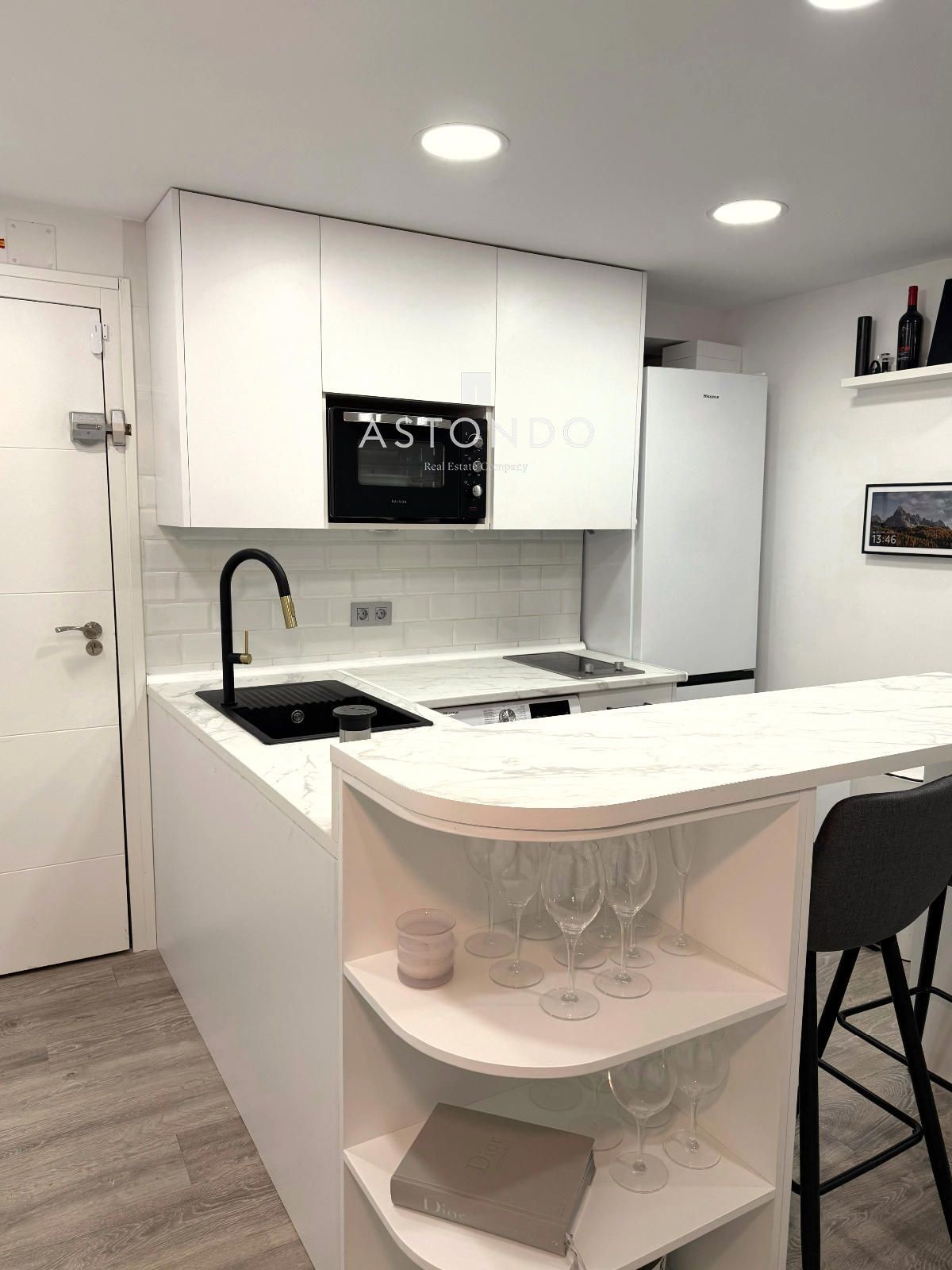 Kitchen of Flat to rent in  Madrid Capital  with Air Conditioner, Heating and Furnished