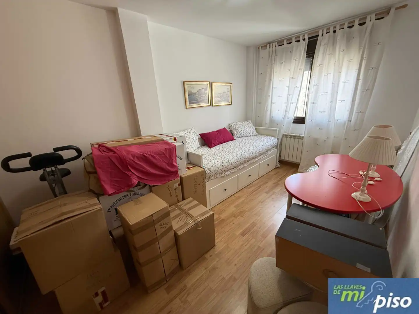 Bedroom of Flat for sale in Tudela de Duero  with Heating, Parquet flooring and Storage room