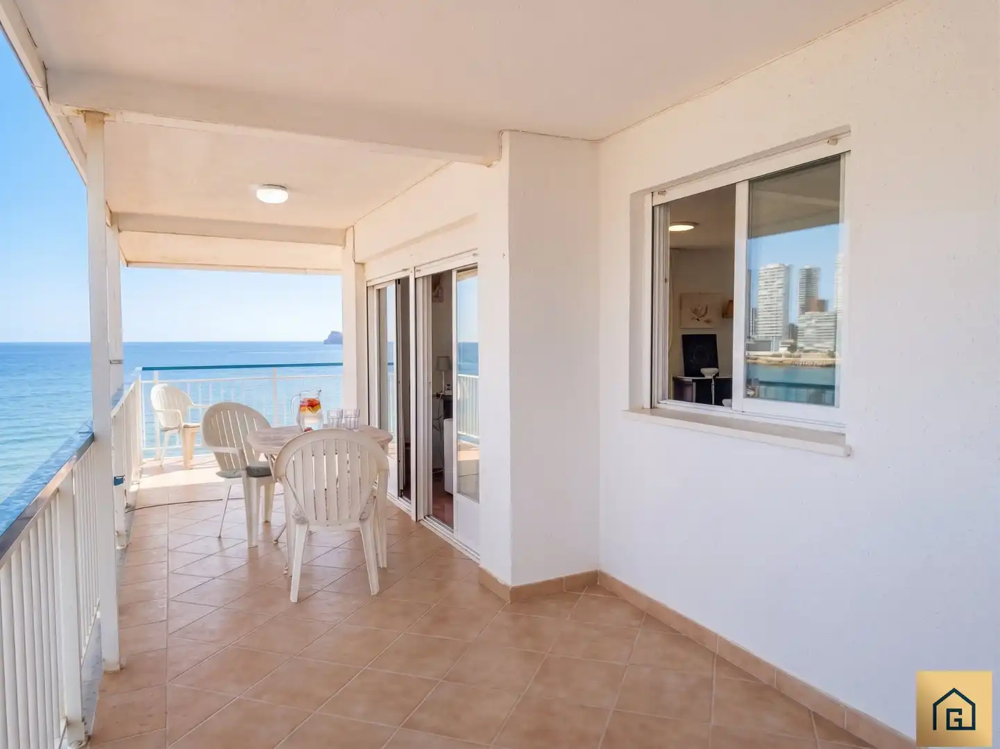 Terraza de Piso en venta en Benidorm con Terraza, Amueblado y Alarma