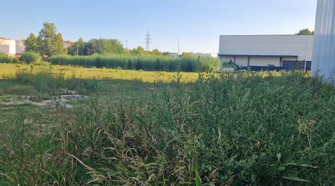 Foto 3 de Terreno industrial en venta en Carrer del Güell, Vilablareix, Girona