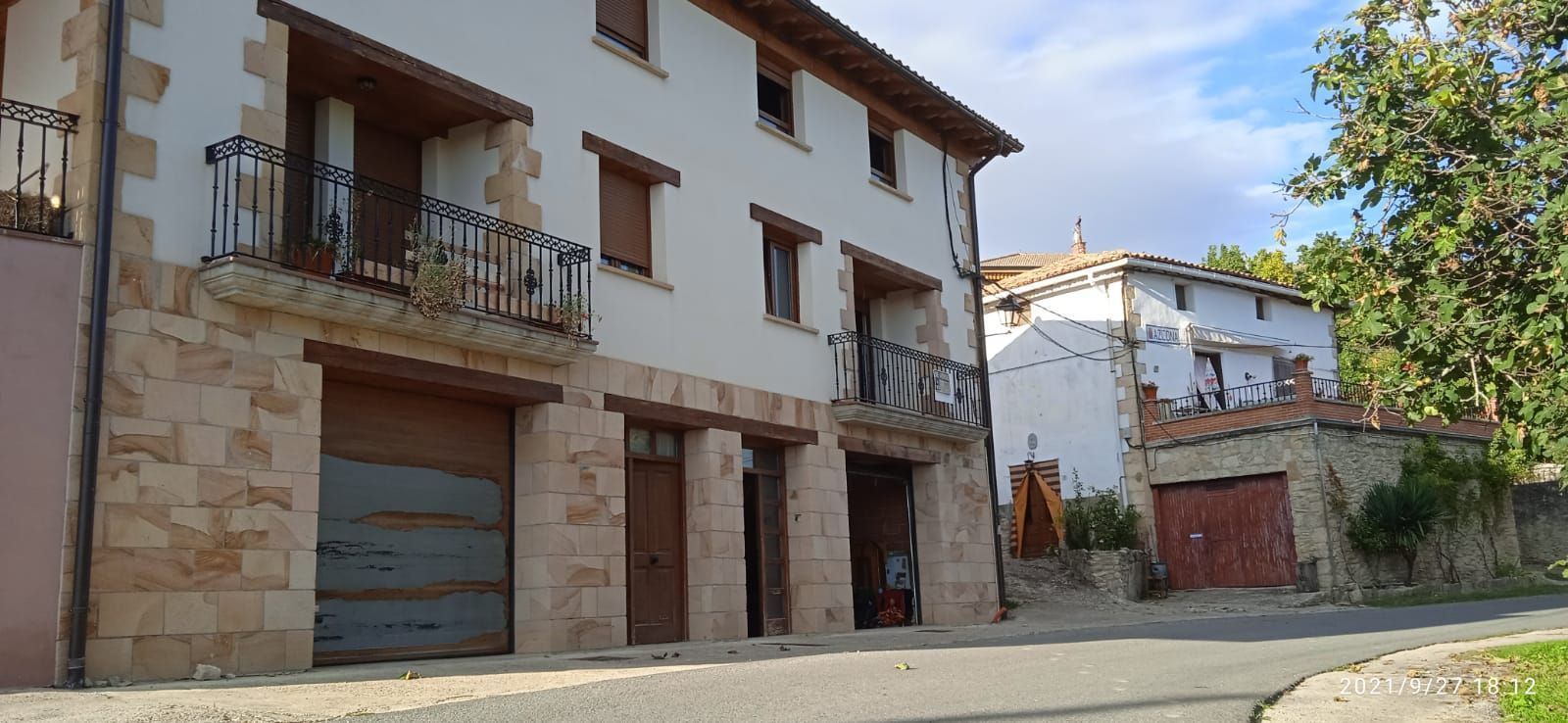 Vista exterior de Casa adosada en venda en Valle de Yerri / Deierri