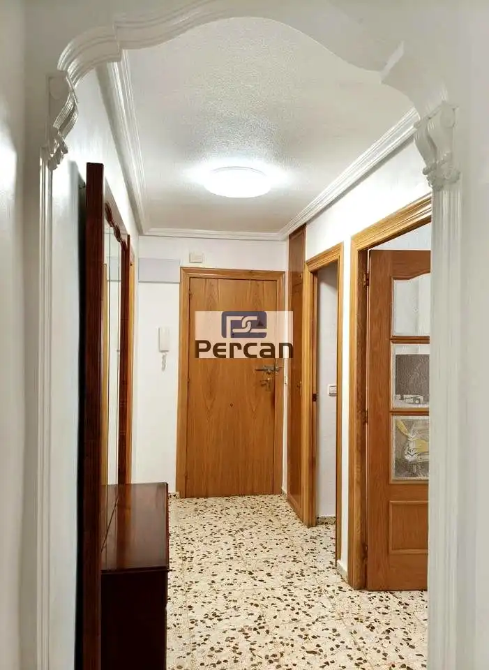 Wohnung zum Verkauf in El Campello mit Klimaanlage und Möbliert