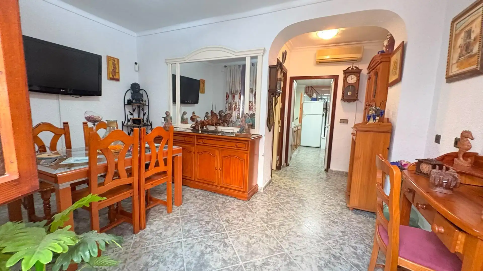 Menjador de Casa adosada en venda en Málaga amb Aire condicionat, Terrassa i Balcó