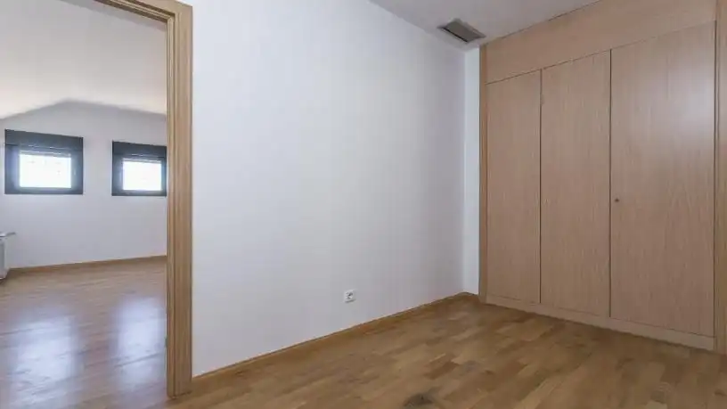 Semi-detached house for sale in calle Pilar Bardem, imagen 5