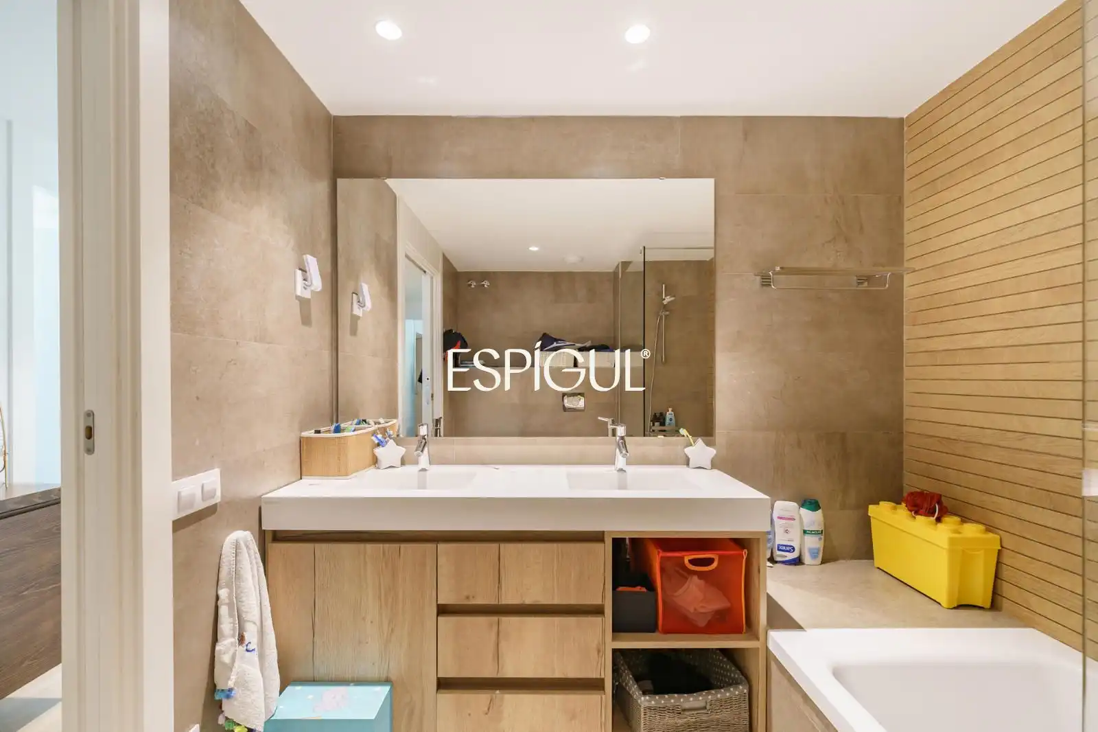 Baño de Piso en venta en Sant Cugat del Vallès con Aire acondicionado, Calefacción y Terraza