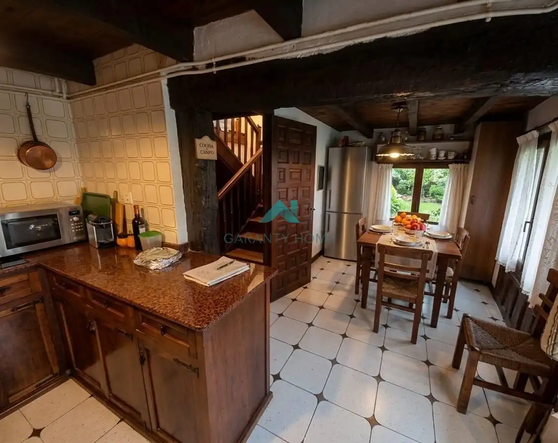 Cocina de Casa adosada en venta en Voto con Calefacción, Jardín privado y Terraza