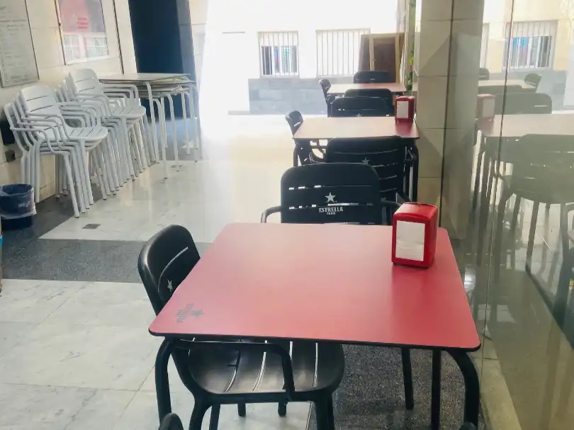 Local comercial en traspaso en Av. de Matadepera 38, Galeria Center Local 9 y 10 ( Bar cafeteria) 38, imagen 4
