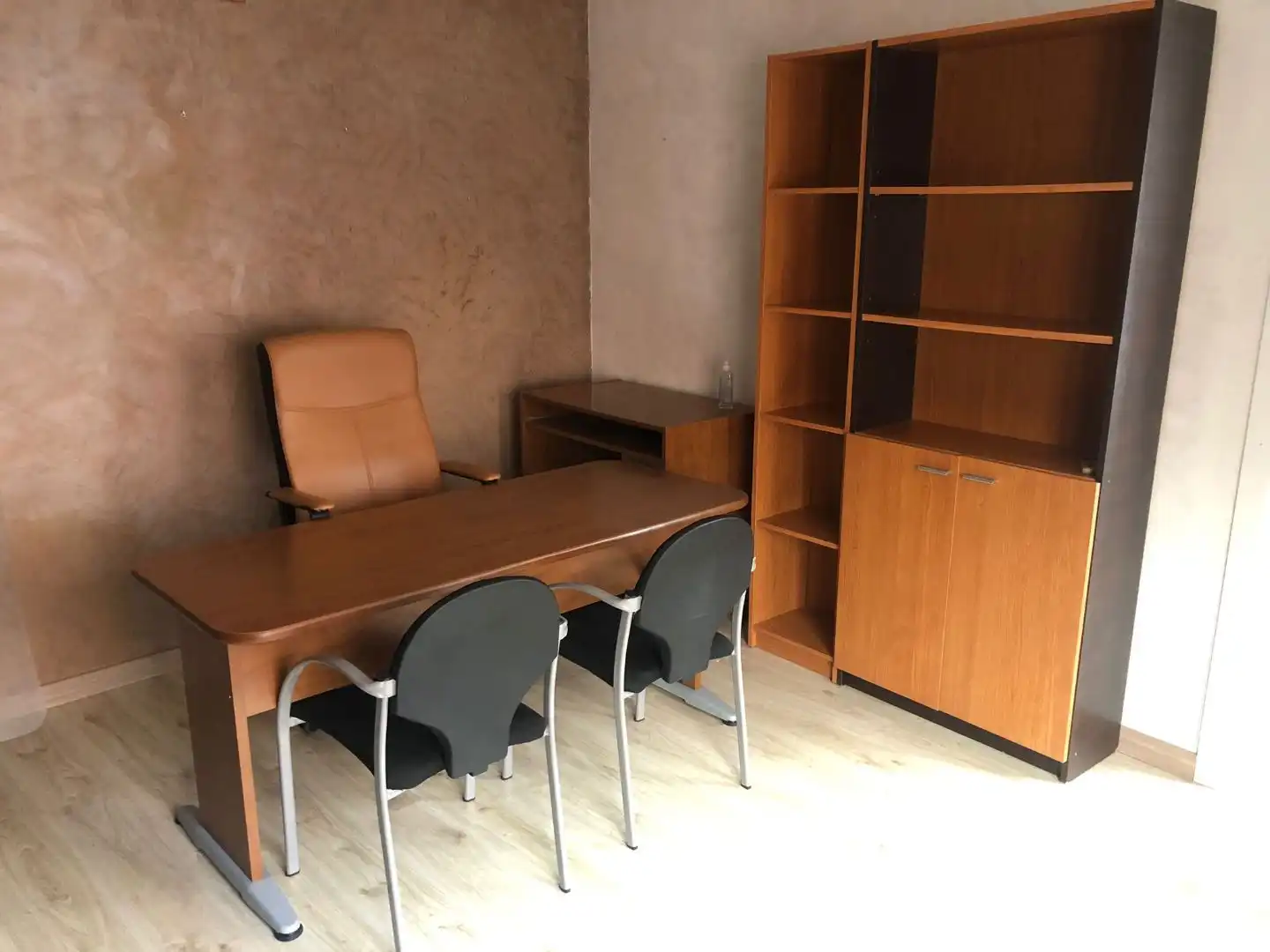 Büro zur Miete in El Puerto de Santa María mit Klimaanlage und Möbliert