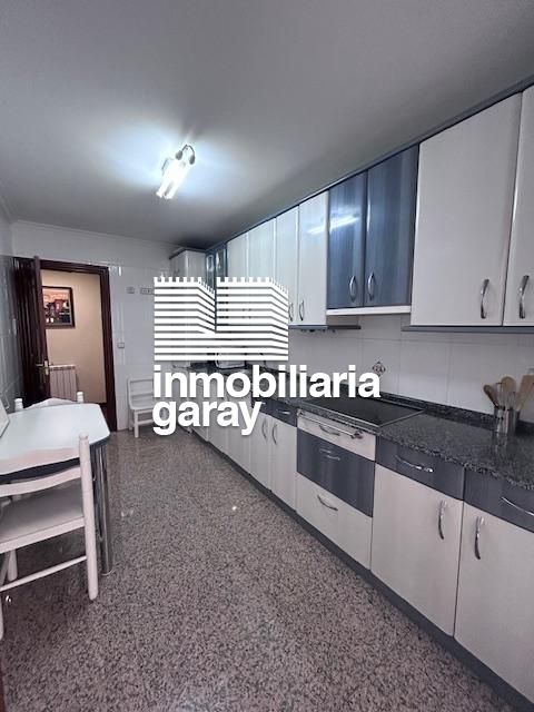 Cuina de Apartament de lloguer en Medina de Pomar amb Calefacció i Traster