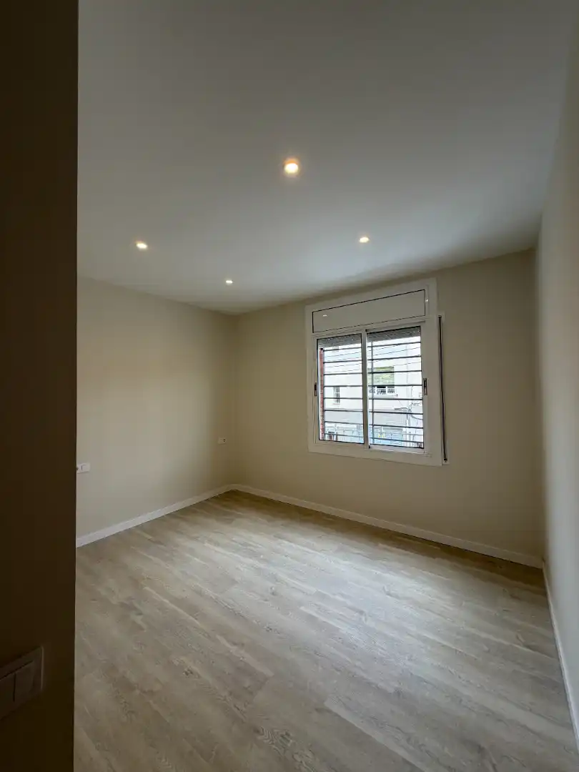 Bedroom of Flat for sale in Terrassa