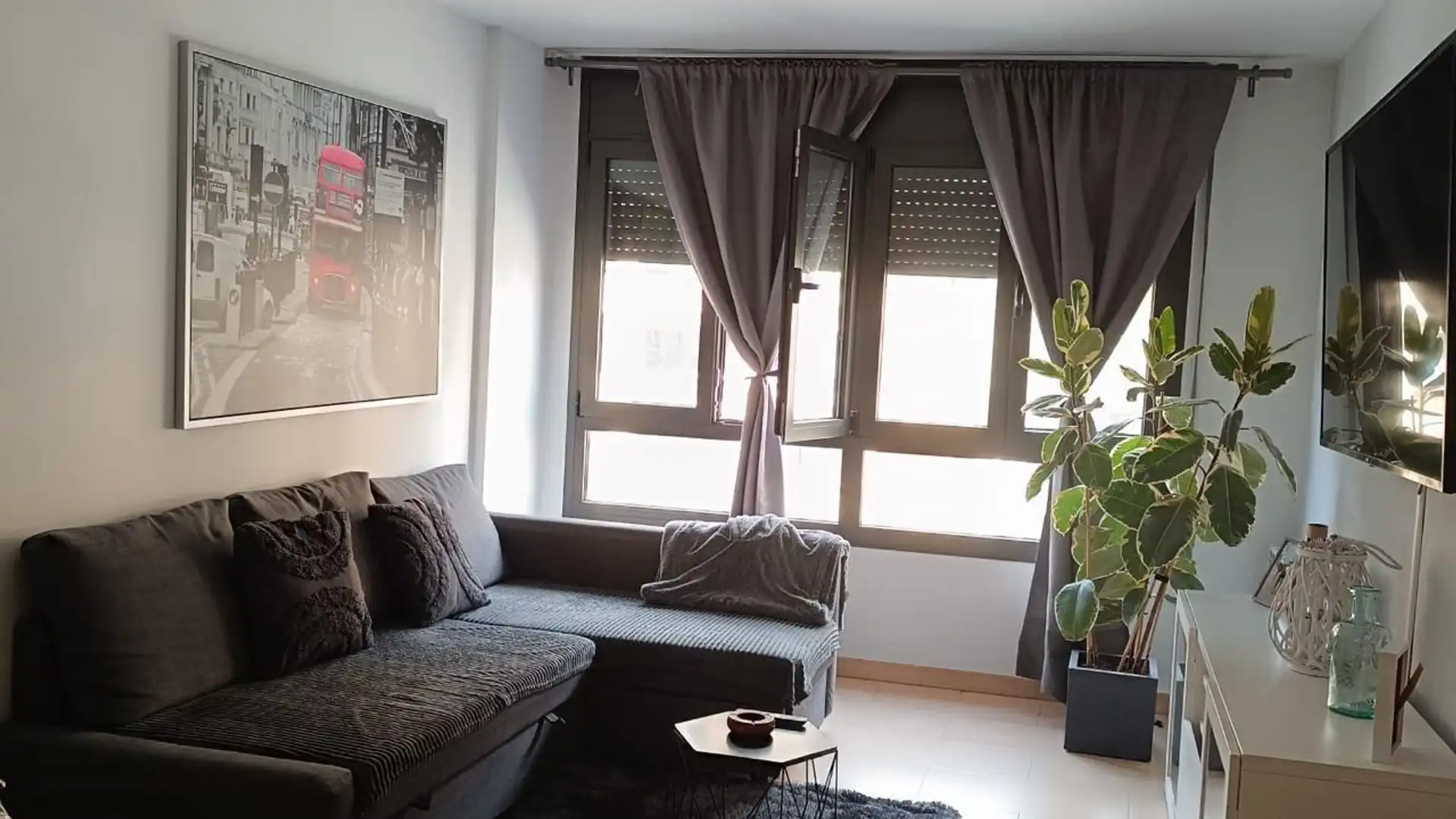 Sala de estar de Apartamento en venta en Encamp con Calefacción